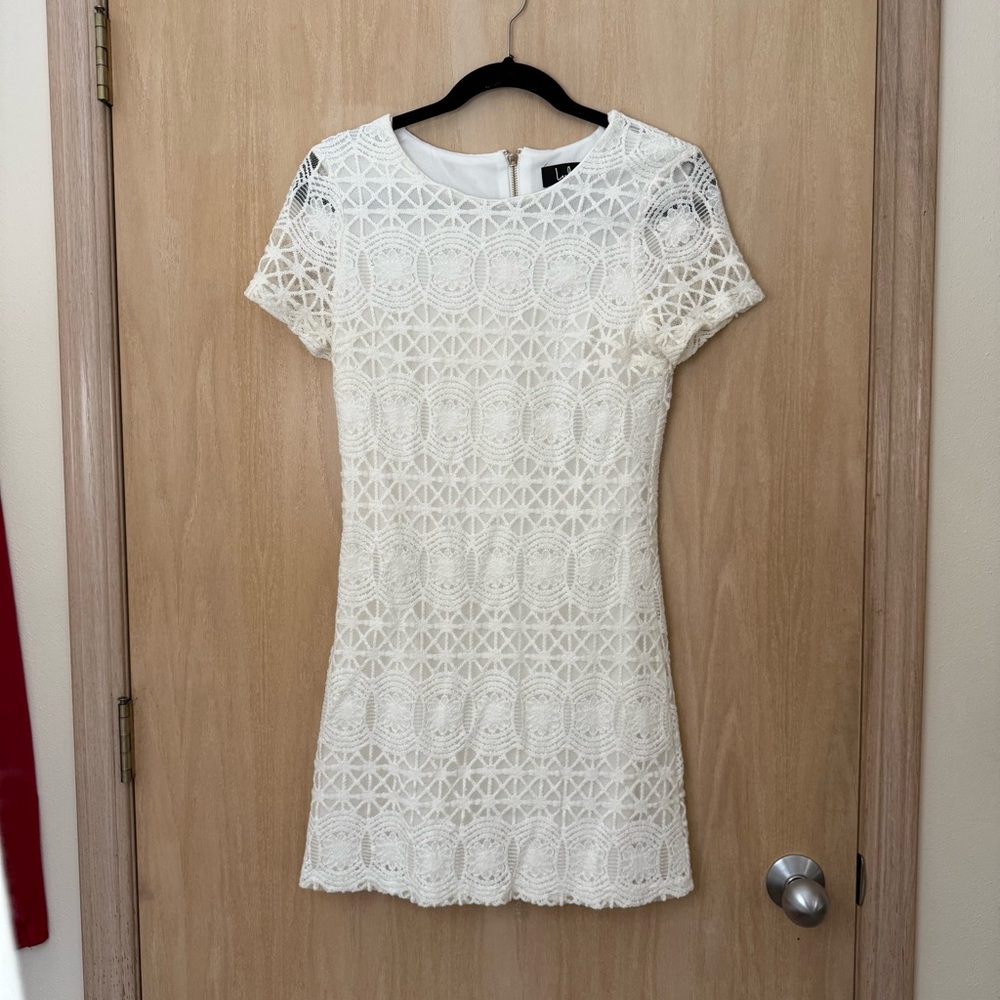 Lulus White Lace Short Sleeve Mini Dress Size Small